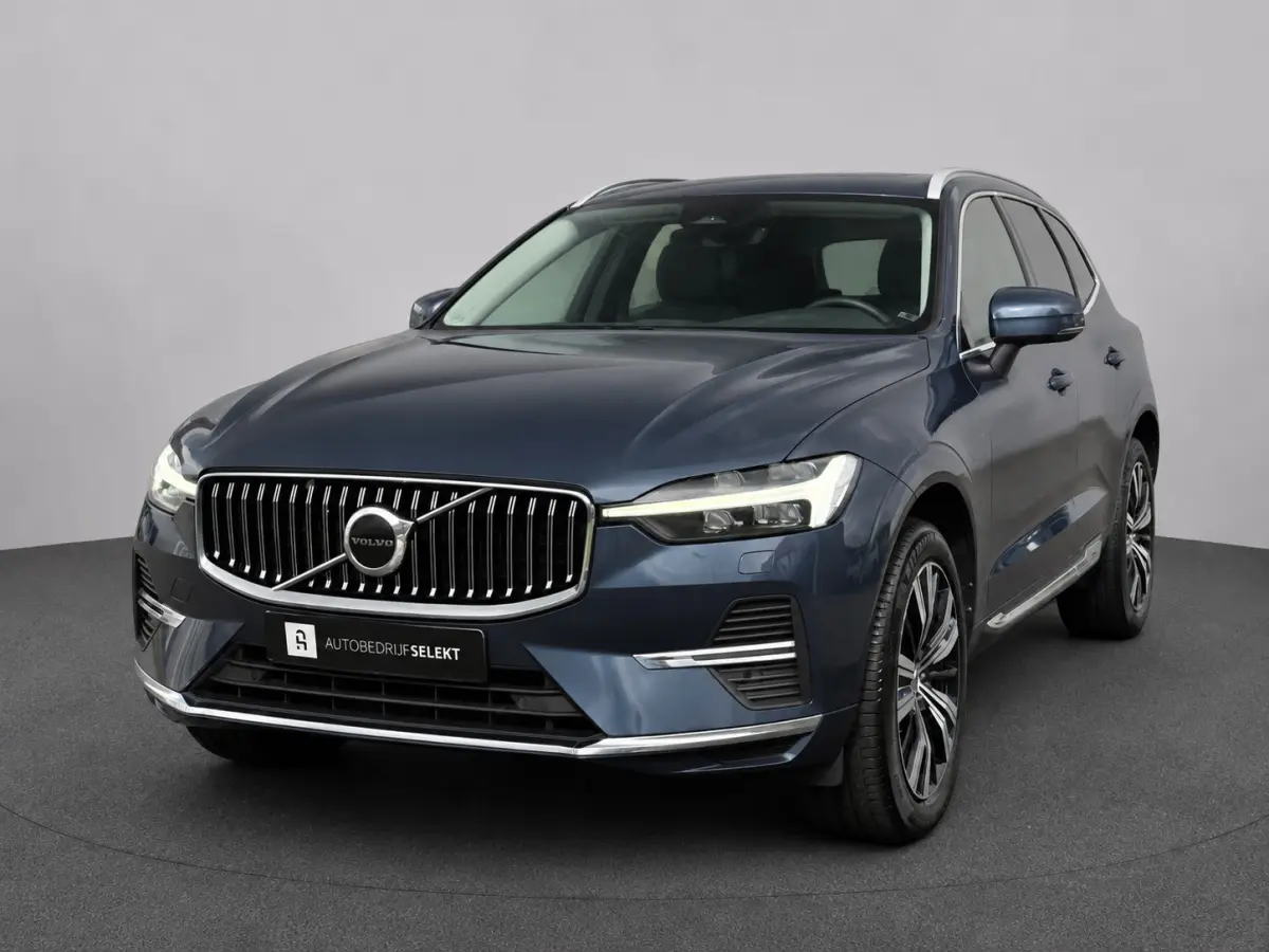 2.0 T6 Plug-in hybrid AWD Plus Bright | Pano | Trekhaak | Long Range | Elektrische stoelen | Denimblauw | Pilot Assist