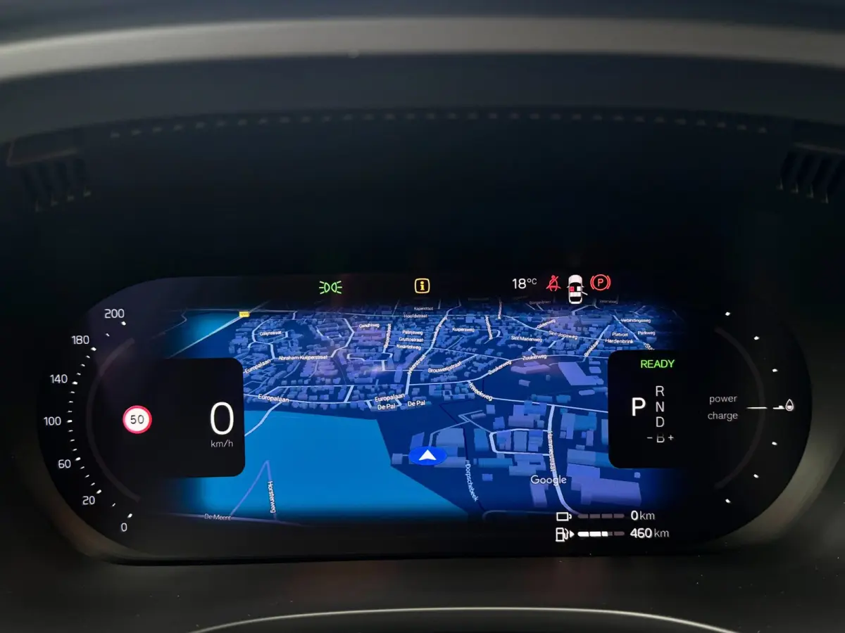2.0 T6 Plug-in hybrid AWD Plus Bright | Pano | Trekhaak | Long Range | Elektrische stoelen | Denimblauw | Pilot Assist