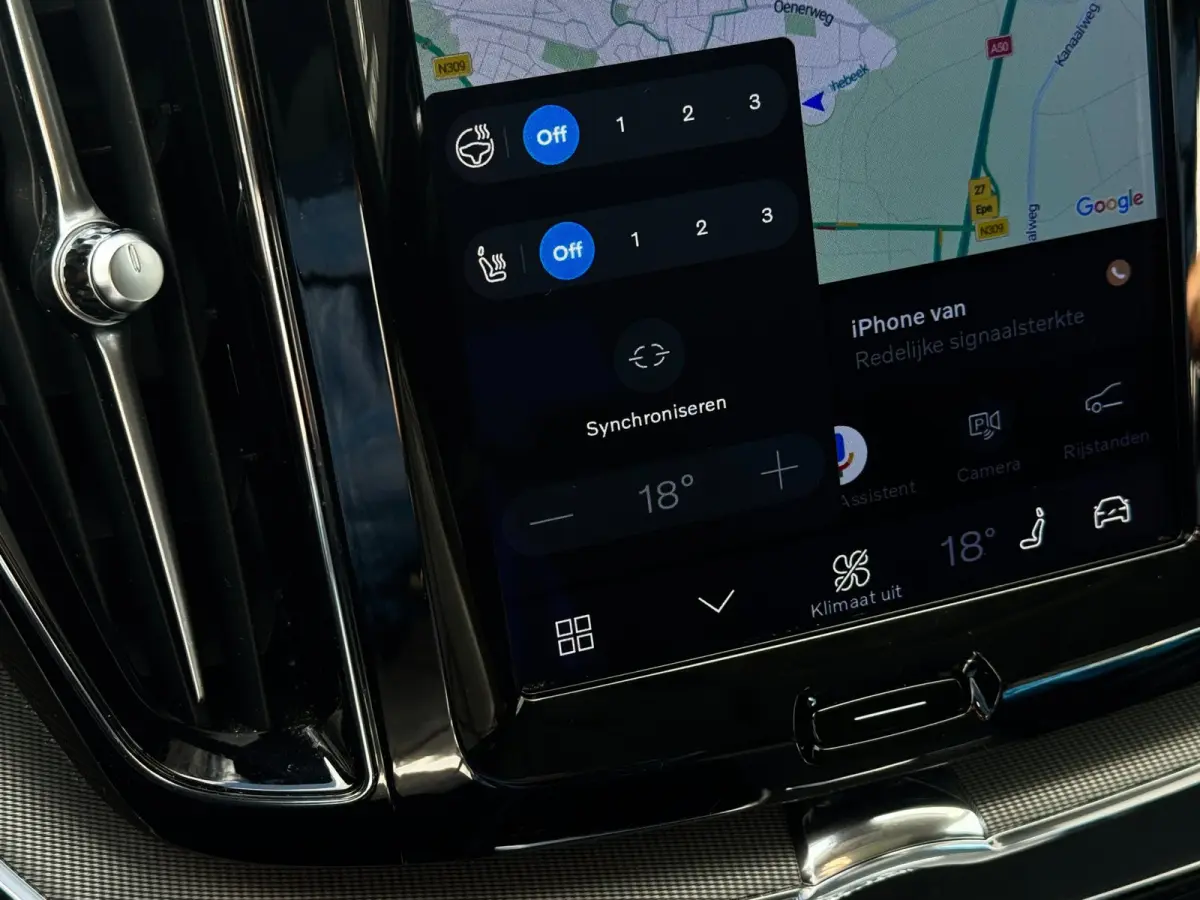 2.0 T6 Plug-in hybrid AWD Plus Bright | Pano | Trekhaak | Long Range | Elektrische stoelen | Denimblauw | Pilot Assist