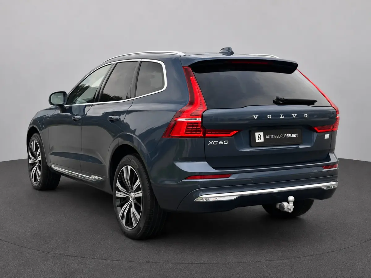 2.0 T6 Plug-in hybrid AWD Plus Bright | Pano | Trekhaak | Long Range | Elektrische stoelen | Denimblauw | Pilot Assist