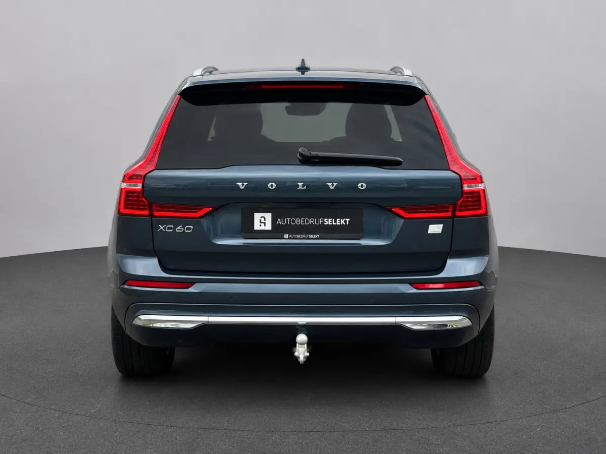 2.0 T6 Plug-in hybrid AWD Plus Bright | Pano | Trekhaak | Long Range | Elektrische stoelen | Denimblauw | Pilot Assist