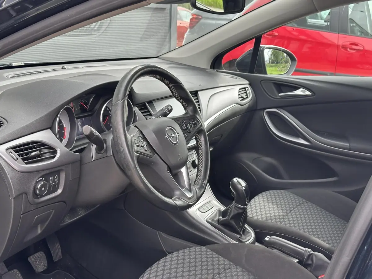 1.4 Turbo Business+ Clima Cruise Navi LED 150PK