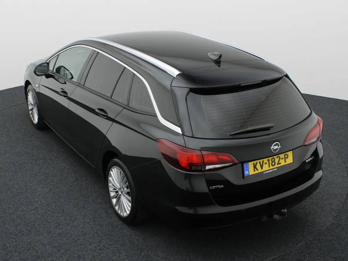 1.0 Business+ | Trekhaak | Apple Carplay/ Android Auto | AGR-stoelen | 17'' | Prijs Rijklaar!!