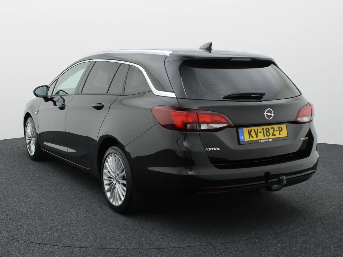 1.0 Business+ | Trekhaak | Apple Carplay/ Android Auto | AGR-stoelen | 17'' | Prijs Rijklaar!!