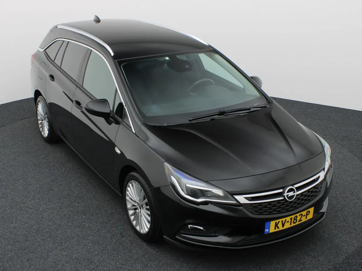 1.0 Business+ | Trekhaak | Apple Carplay/ Android Auto | AGR-stoelen | 17'' | Prijs Rijklaar!!