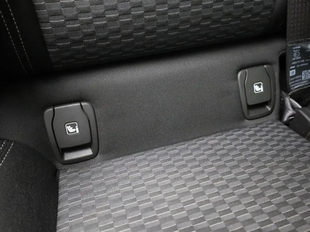 1.0 Business+ | Trekhaak | Apple Carplay/ Android Auto | AGR-stoelen | 17'' | Prijs Rijklaar!!