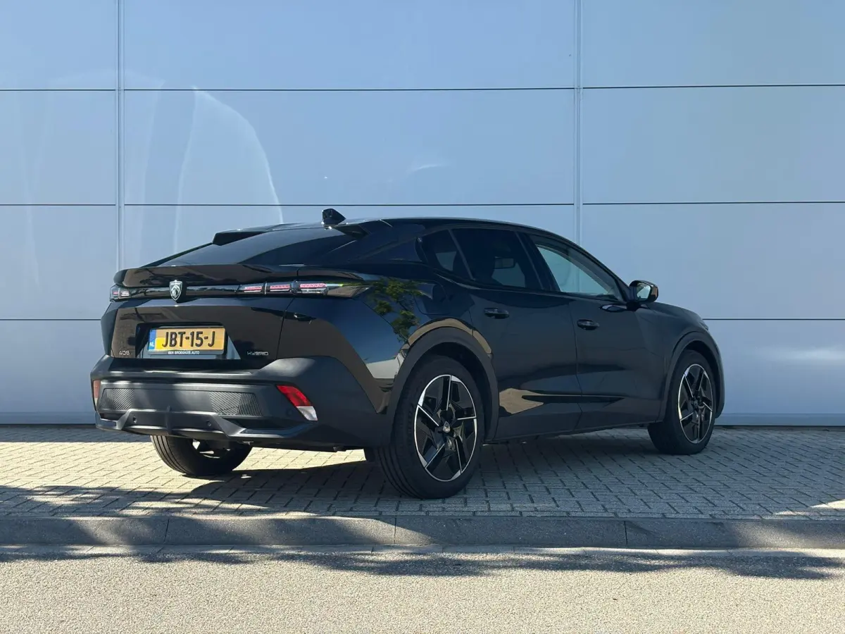 1.6 HYbrid 225 EAT8 Allure Avantage | 360 camera | Draadloze Apple Carplay/Android Auto | Stoelverwarming
