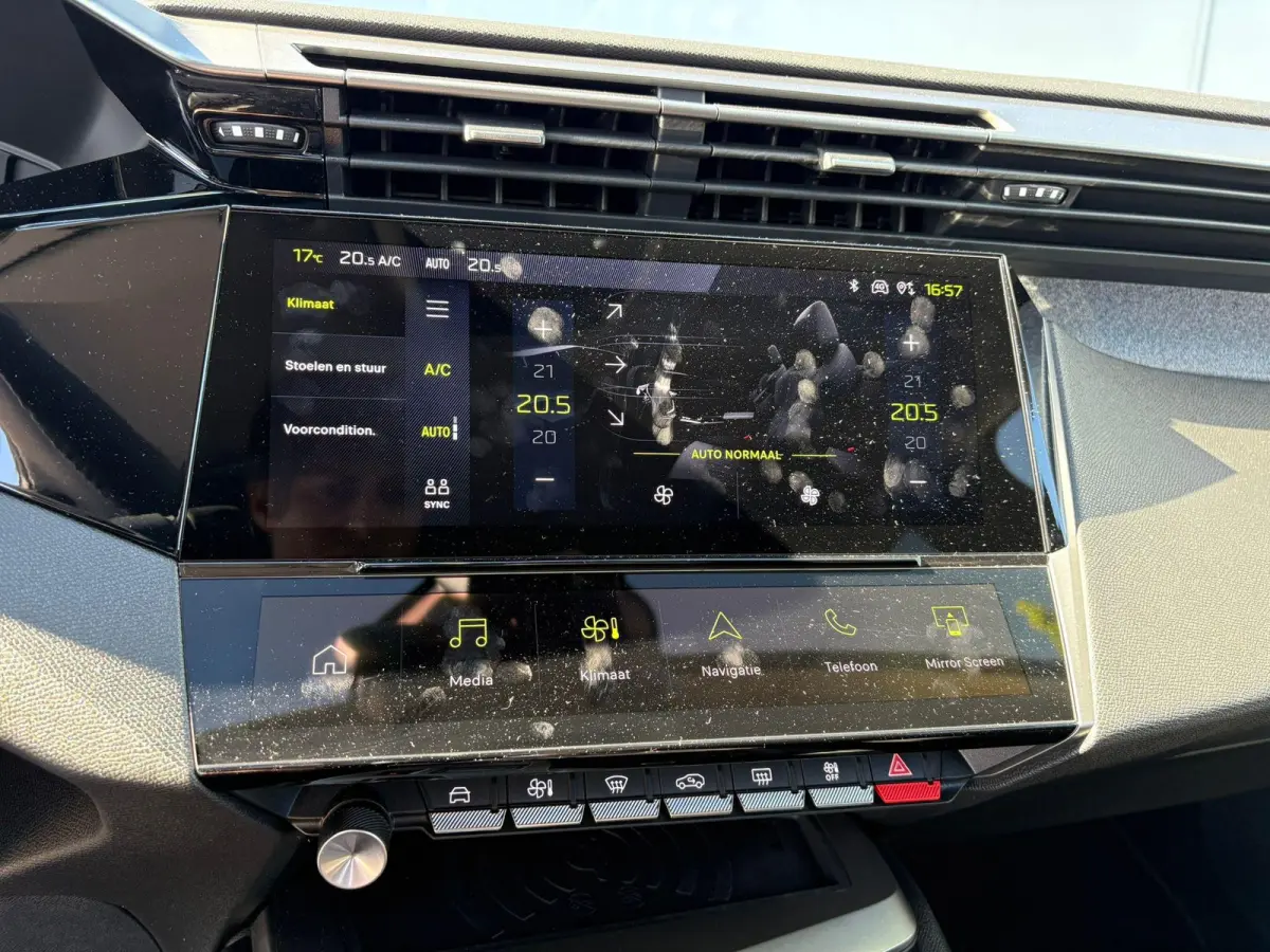 1.6 HYbrid 225 EAT8 Allure Avantage | 360 camera | Draadloze Apple Carplay/Android Auto | Stoelverwarming