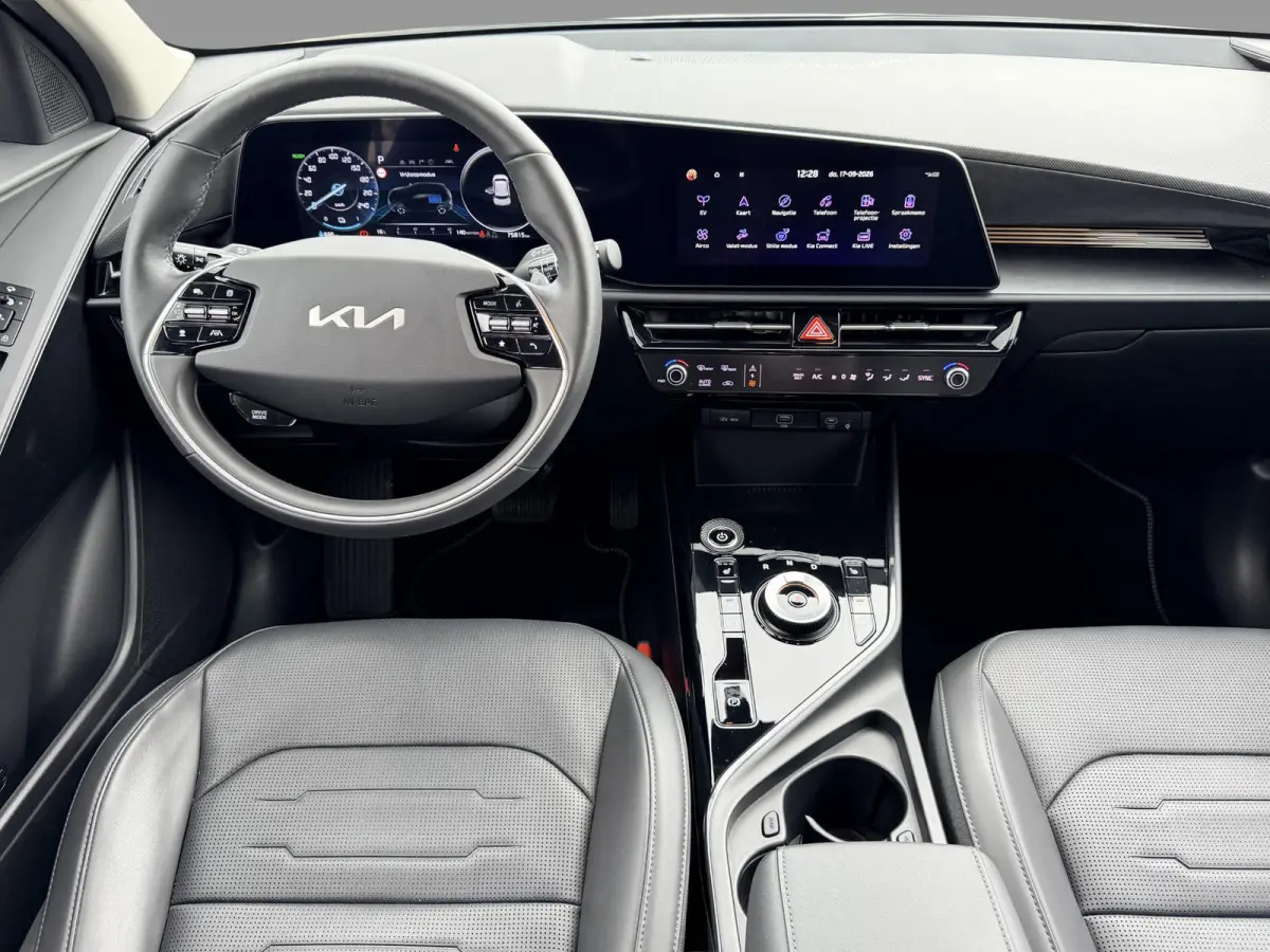 Edition 7 Advanced 64.8 kWh SOH 97,4% | Fabrieksgarantie | Adaptive Cruise | Stoel & Stuurverwarming | Camera | Dodehoek | 1e Eigenaar |