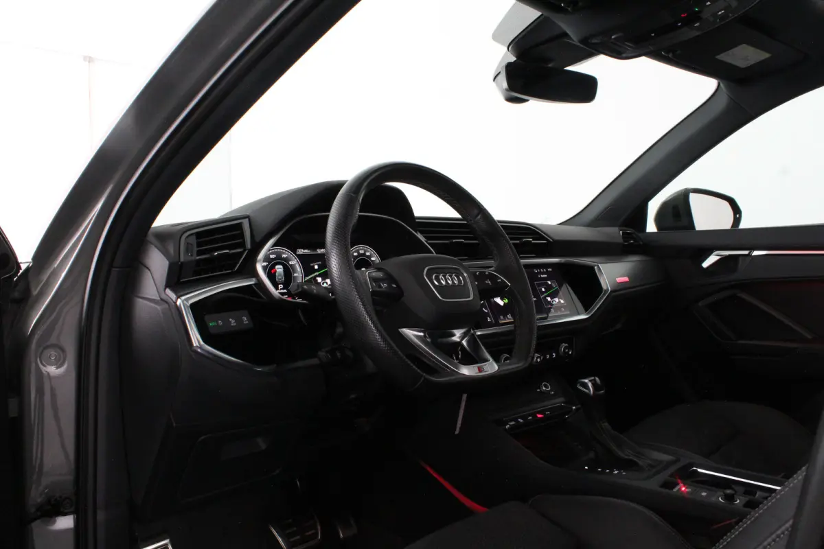 45 TFSI e S line Edition > Pano/Memory/360 camera/Chronos Gray Metallic