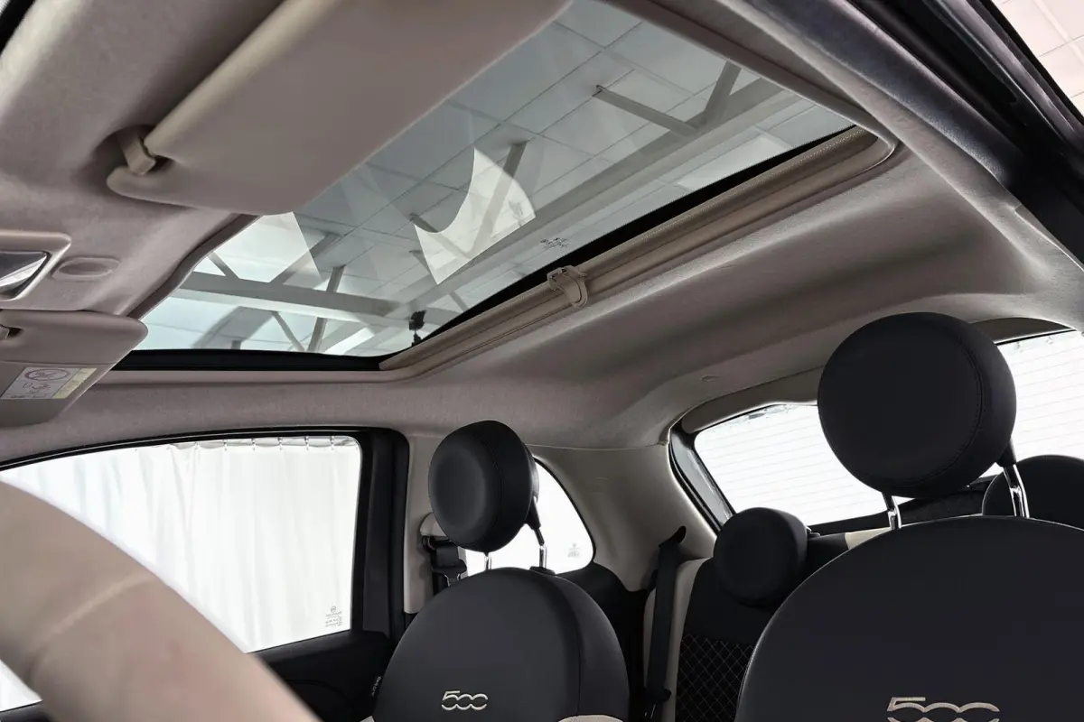 1.0 Hybrid Dolcevita Panoramadak Apple CarPlay Parkeersensoren