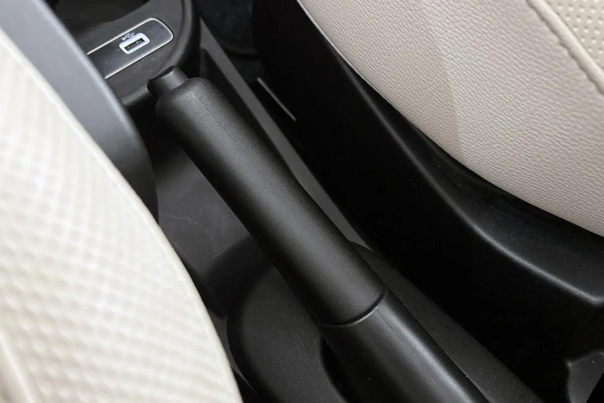 1.0 Hybrid Dolcevita Panoramadak Apple CarPlay Parkeersensoren