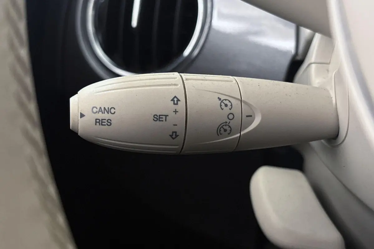 1.0 Hybrid Dolcevita Panoramadak Apple CarPlay Parkeersensoren