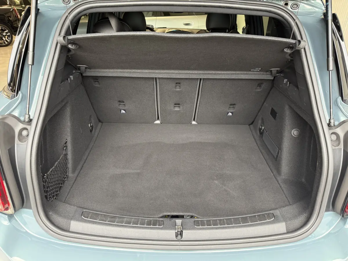 1.5 Cooper ALL4 Pano/Leder/H&K/Camera