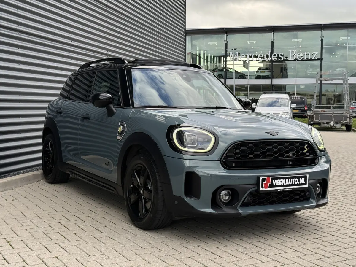 1.5 Cooper ALL4 Pano/Leder/H&K/Camera