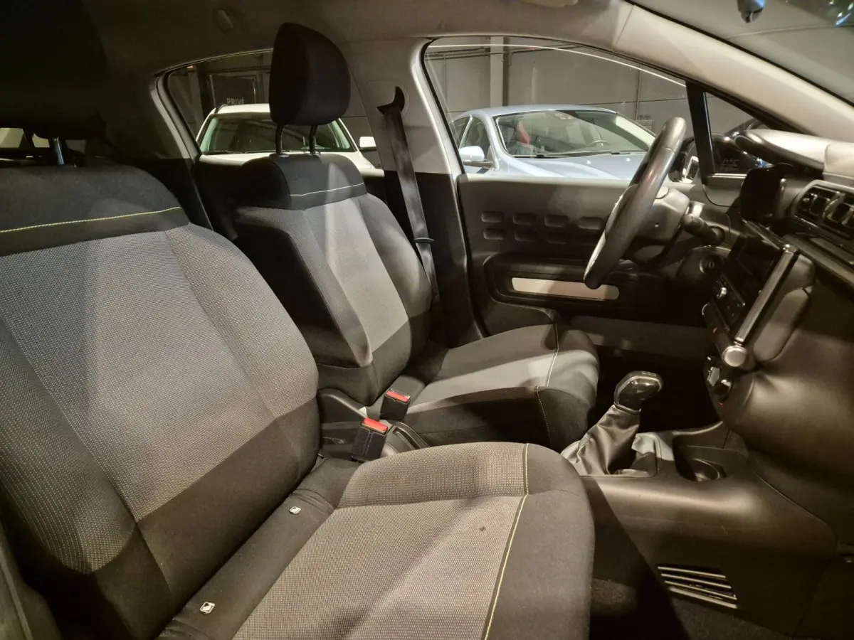 1.2 PureTech Feel - Airco - Cruise - PDC - Distributieriem vervangen - Rijklaar
