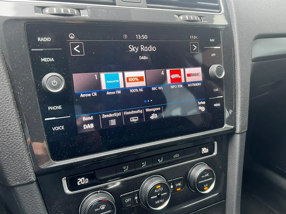 1.0 TSI Comfortline | Trekhaak | Cruise Control | Climate Control | Apple Carplay/Android Auto | DAB+ |