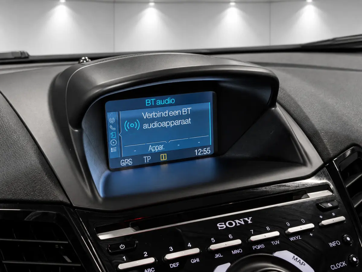 1.6 ST2 LED/NAVI/CRUISE/RECARO/MAXTON/MILTEK/CAMERA/PDC/DISTR+W-POMP-VV/STOELVERWARMING