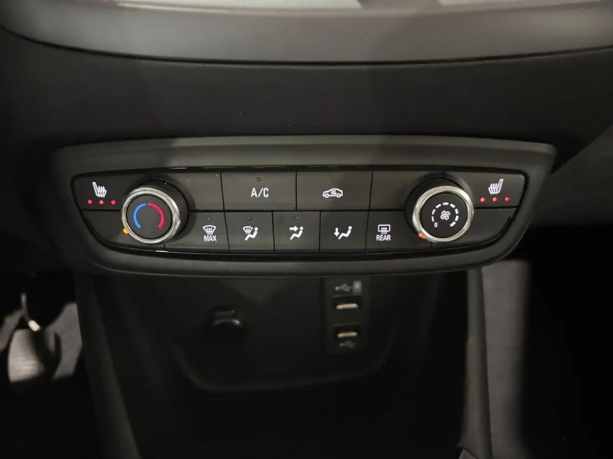 1.2 Turbo Edition | Navi | Stoel en stuurverw. | Camera | Cruise control | Apple Carplay | DAB | PDC V+A |