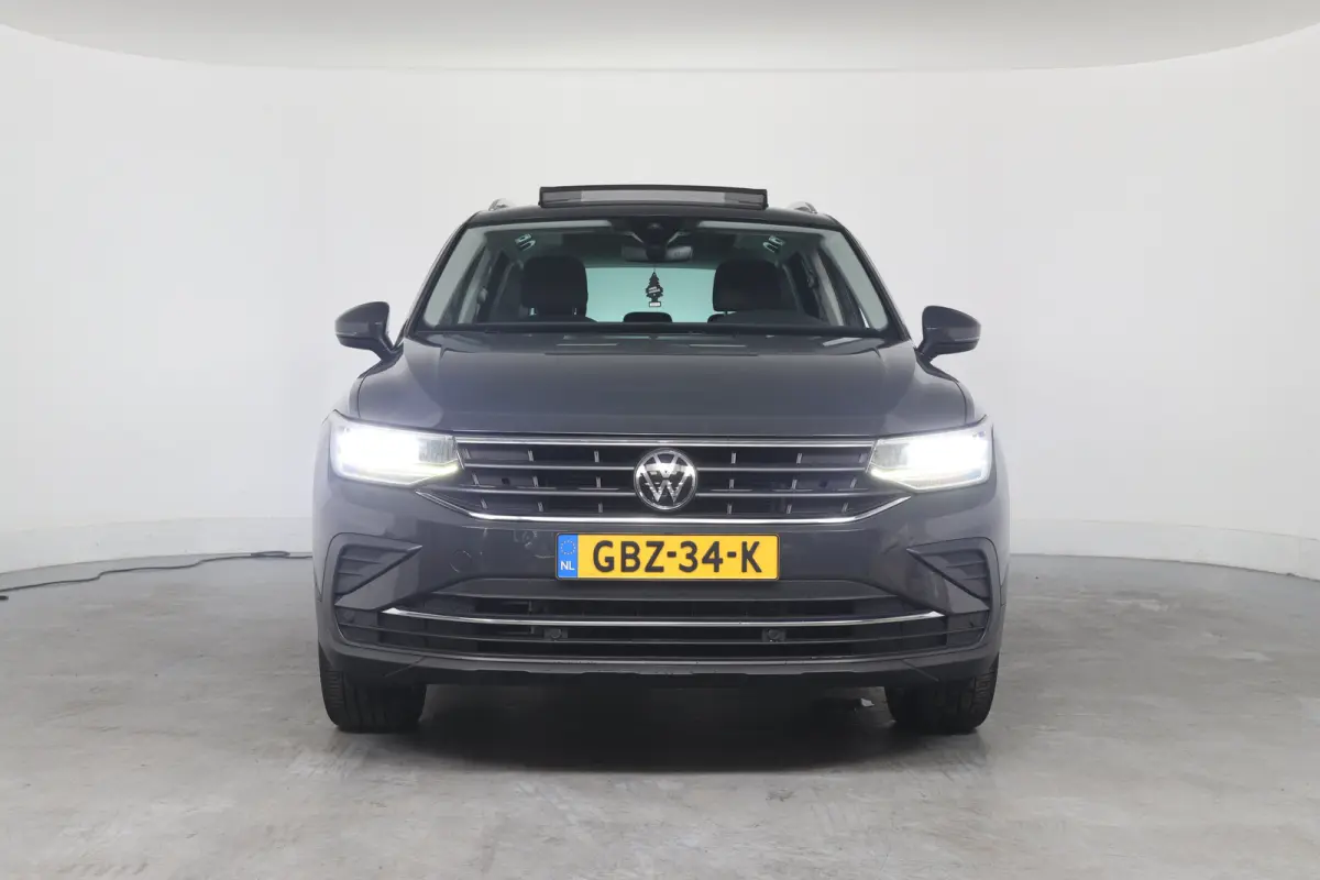 1.5 TSI Life | Dealer Onderhouden! | Open Dak | Trekhaak | LED | Stoel/Stuurverwarming | Clima | Camera | Cruise Adaptive | Virtual | Ergoactive | PDC V+A