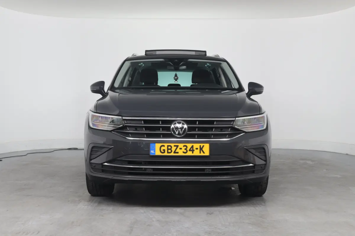 1.5 TSI Life | Dealer Onderhouden! | Open Dak | Trekhaak | LED | Stoel/Stuurverwarming | Clima | Camera | Cruise Adaptive | Virtual | Ergoactive | PDC V+A