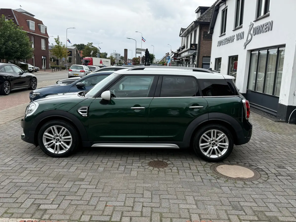 1.5 Cooper Chili, Stoelverwarming,Sfeerverlichting,Navigatie,Parkeersensoren