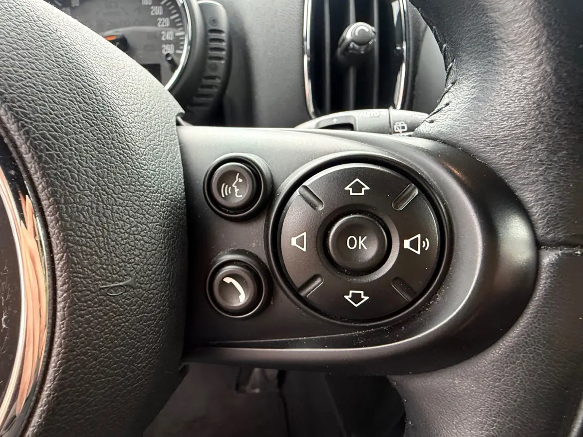 1.5 Cooper Chili, Stoelverwarming,Sfeerverlichting,Navigatie,Parkeersensoren