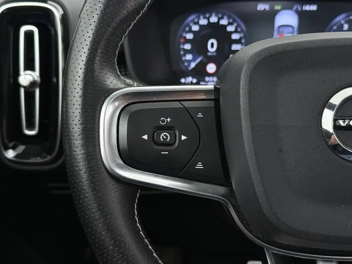2.0 T4 R-Design Pano Leer Autopilot Camera Trekh. NAP