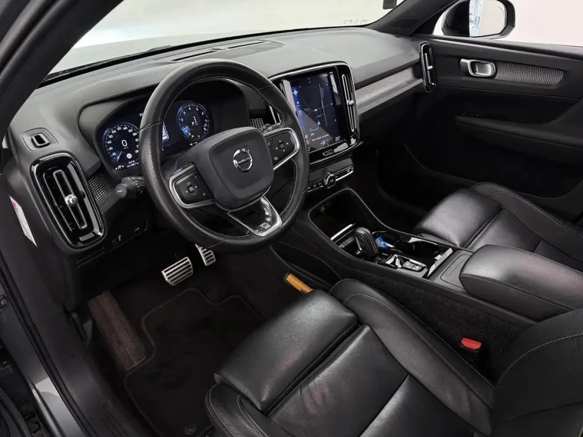 2.0 T4 R-Design Pano Leer Autopilot Camera Trekh. NAP