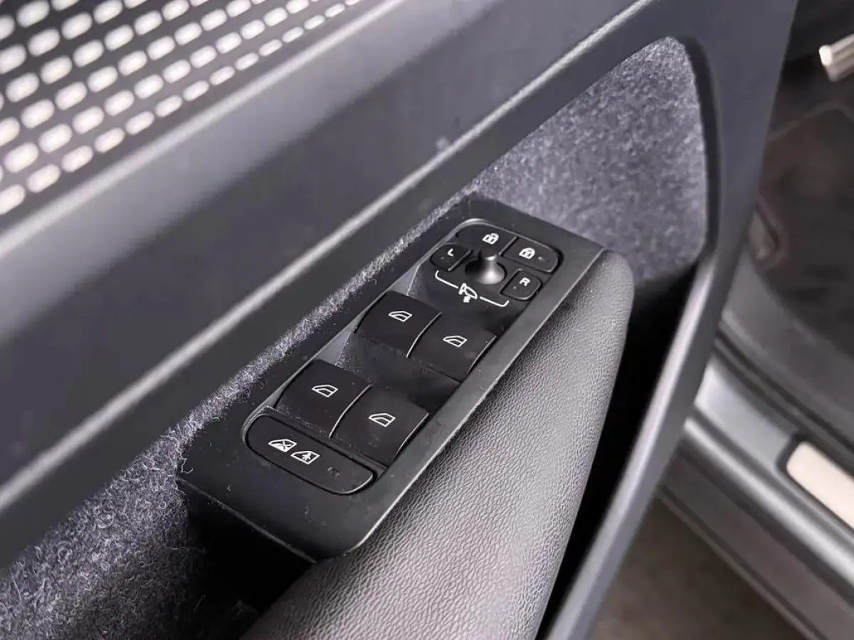 2.0 T4 R-Design Pano Leer Autopilot Camera Trekh. NAP