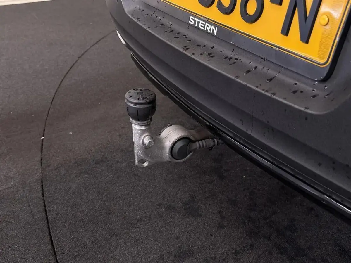 2.0 T4 R-Design Pano Leer Autopilot Camera Trekh. NAP