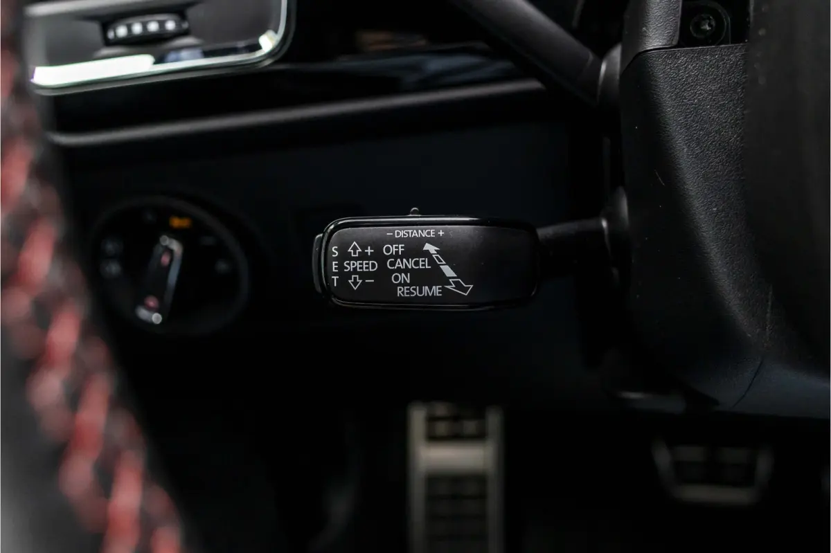 1.5 TSI FR Business Intense