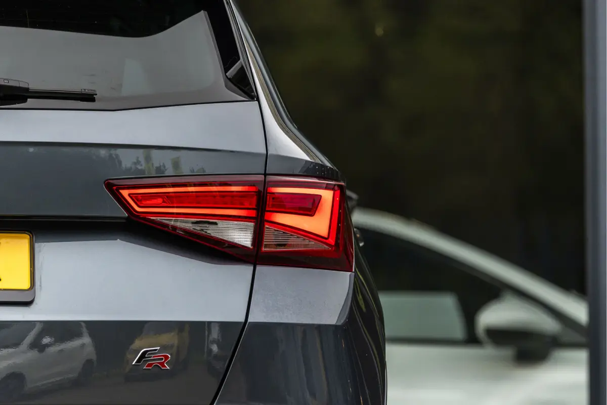 1.5 TSI FR Business Intense