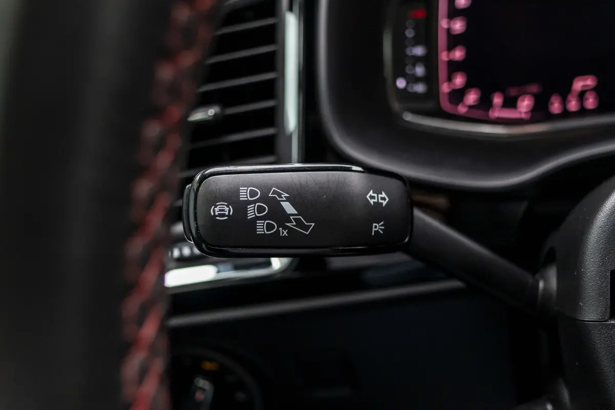 1.5 TSI FR Business Intense
