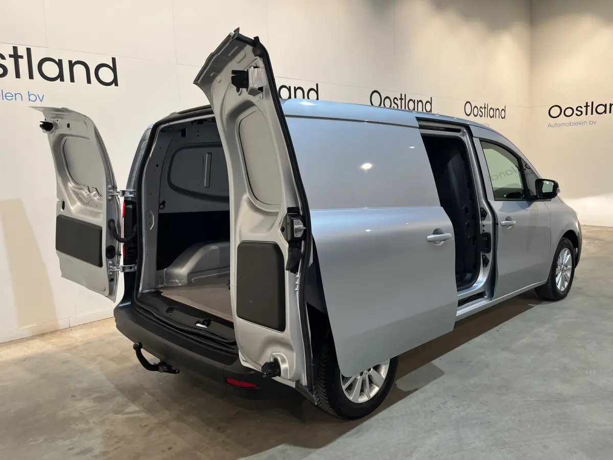 113 L2 Pro Automaat Benzine / Euro 6 / Airco / CarPlay / Cruise Control / Camera / Trekhaak / LMV / 14.000 KM !!