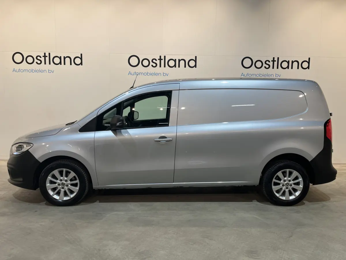 113 L2 Pro Automaat Benzine / Euro 6 / Airco / CarPlay / Cruise Control / Camera / Trekhaak / LMV / 14.000 KM !!