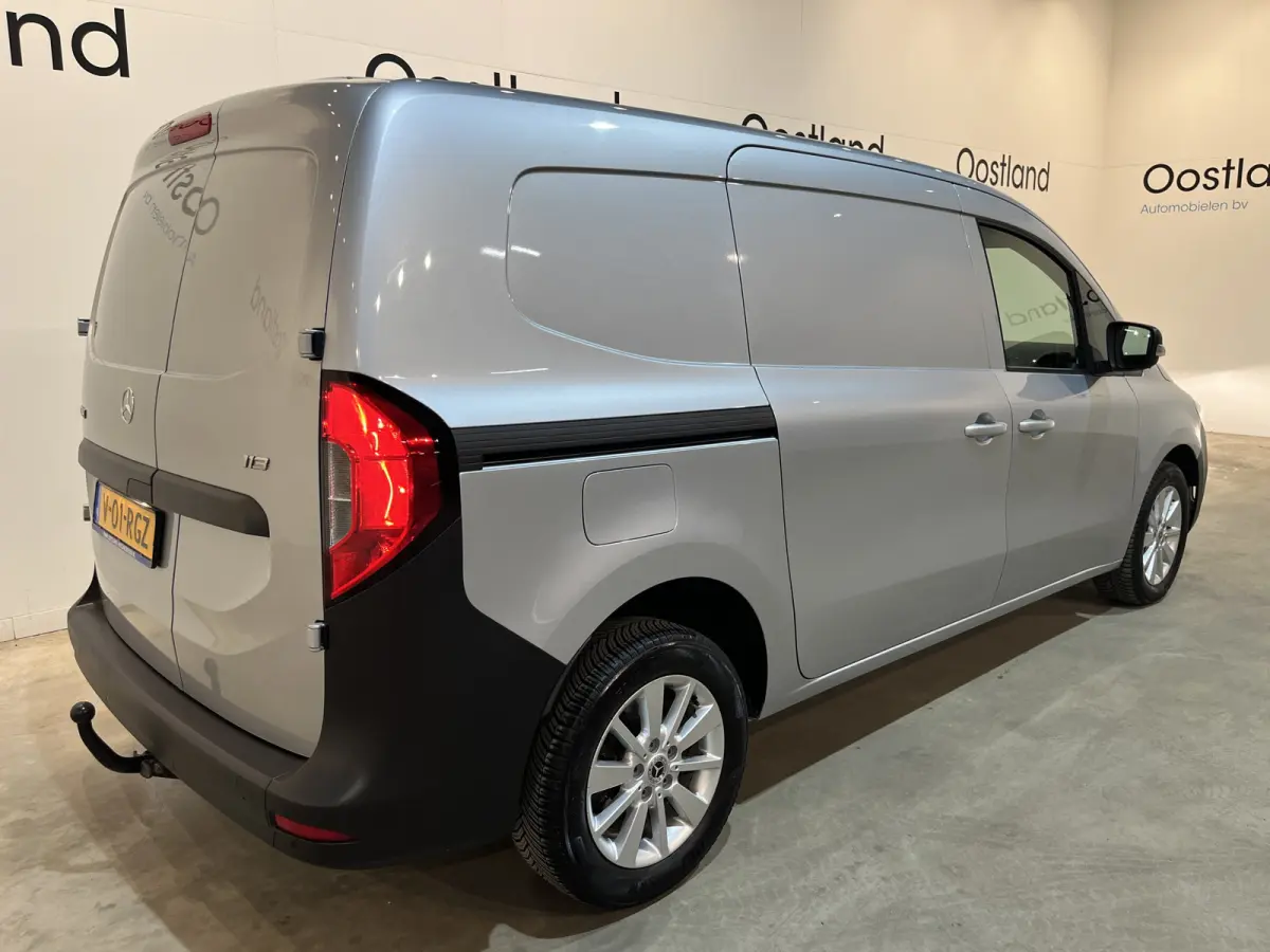113 L2 Pro Automaat Benzine / Euro 6 / Airco / CarPlay / Cruise Control / Camera / Trekhaak / LMV / 14.000 KM !!