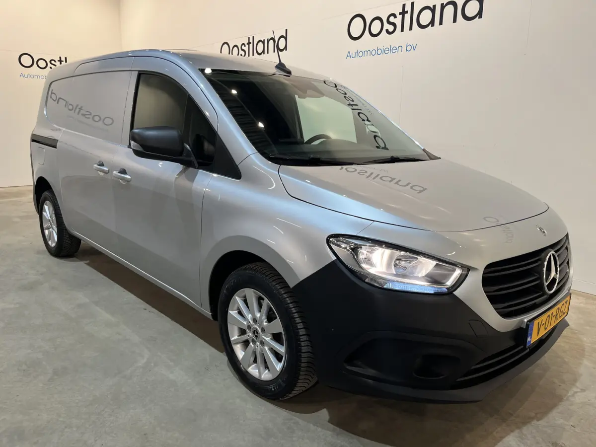 113 L2 Pro Automaat Benzine / Euro 6 / Airco / CarPlay / Cruise Control / Camera / Trekhaak / LMV / 14.000 KM !!
