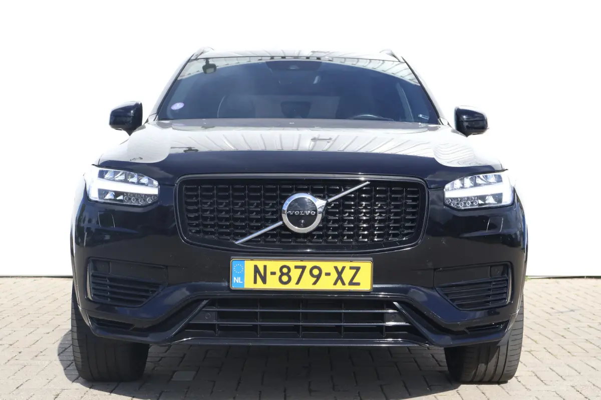 2.0 T8 Recharge AWD R-Design | VolvoSelekt | Bowers&Wilkins | Luchtvering | 22'' | Black