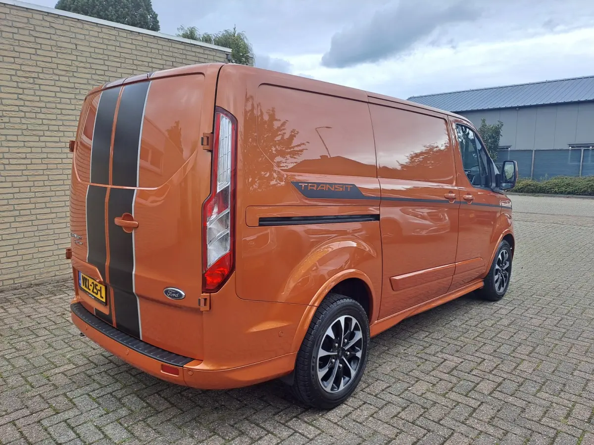 320 2.0 TDCI L1H1 Sport