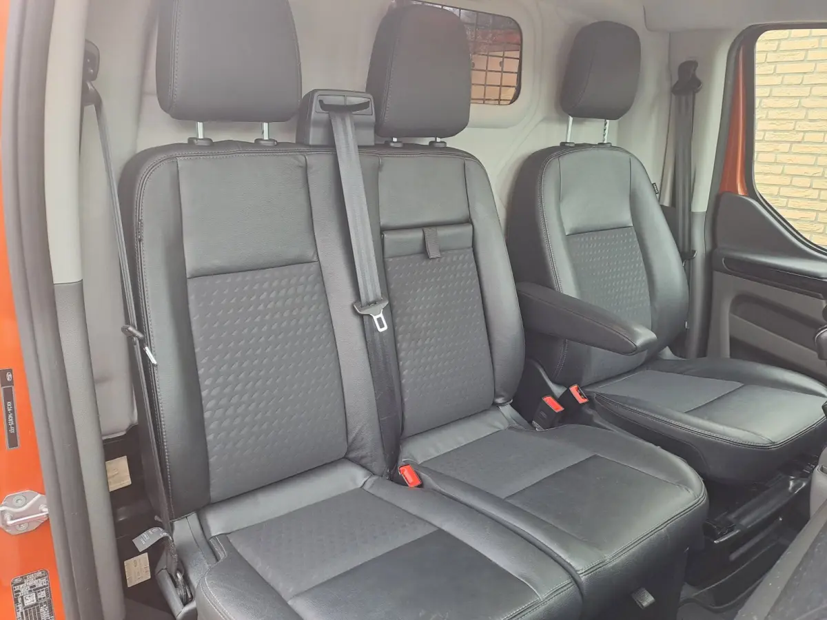 320 2.0 TDCI L1H1 Sport