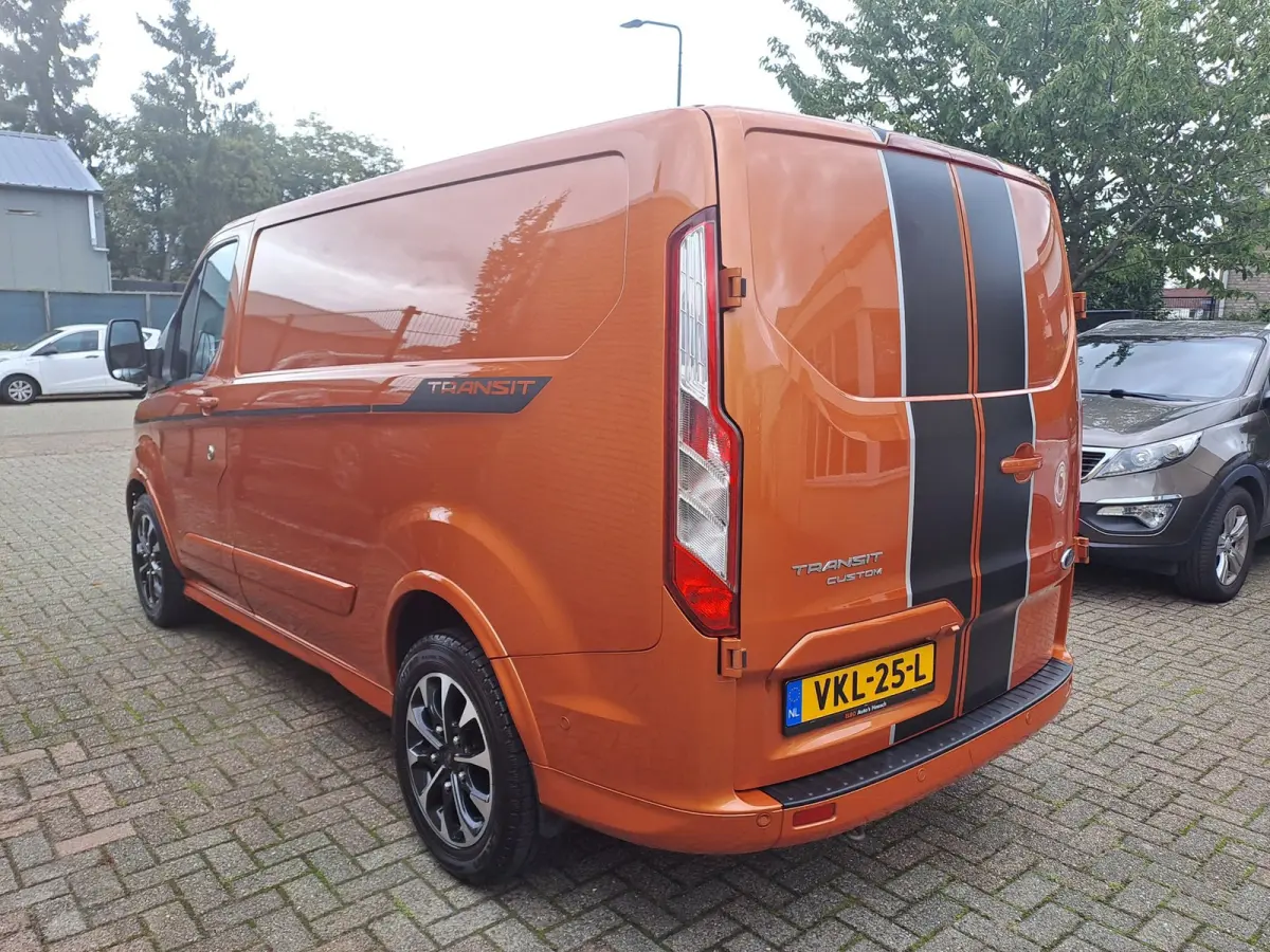 320 2.0 TDCI L1H1 Sport