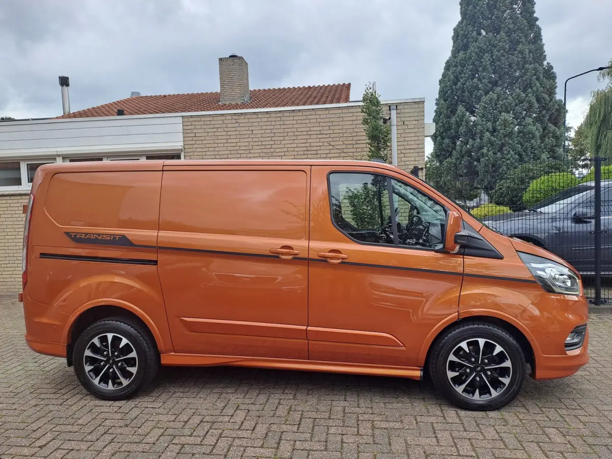 320 2.0 TDCI L1H1 Sport