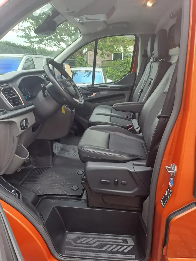 320 2.0 TDCI L1H1 Sport