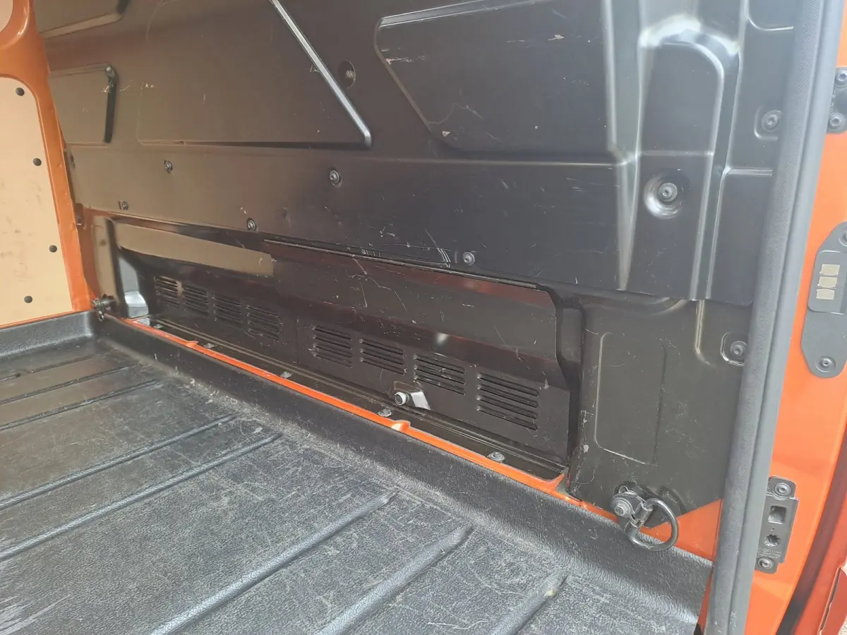 320 2.0 TDCI L1H1 Sport