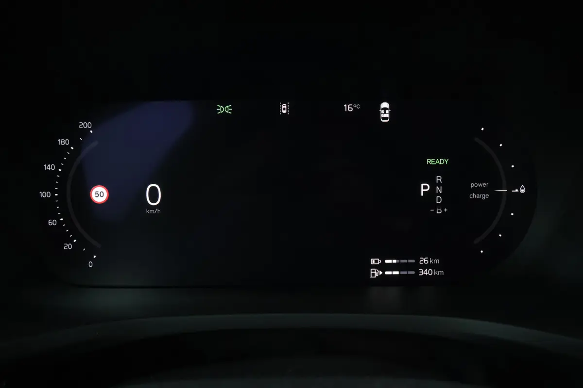 2.0 T6 Plug-in hybrid AWD Ultra Dark | Trekhaak | Harman Kardon | Pano |