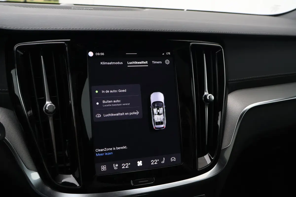 2.0 T6 Plug-in hybrid AWD Ultra Dark | Trekhaak | Harman Kardon | Pano |