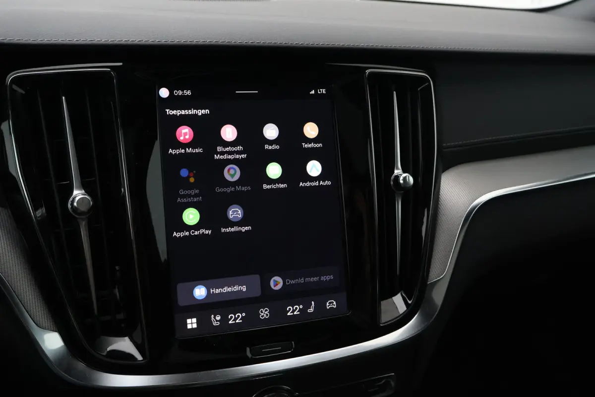 2.0 T6 Plug-in hybrid AWD Ultra Dark | Trekhaak | Harman Kardon | Pano |