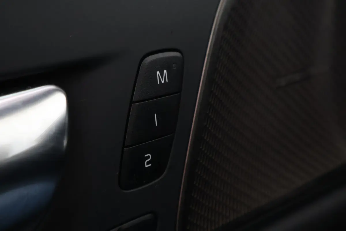 2.0 T6 Plug-in hybrid AWD Ultra Dark | Trekhaak | Harman Kardon | Pano |