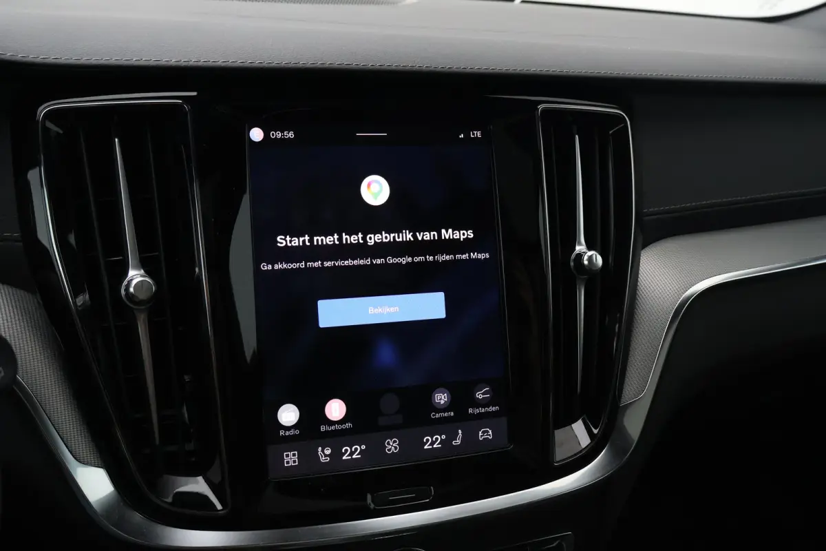 2.0 T6 Plug-in hybrid AWD Ultra Dark | Trekhaak | Harman Kardon | Pano |